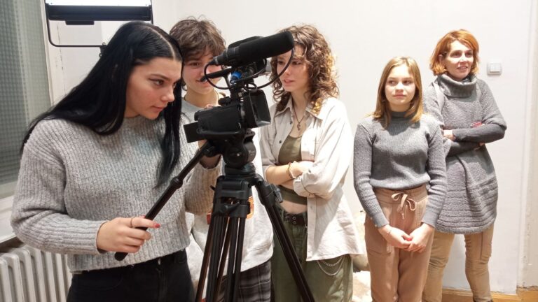 „Мали кустоси – велике приче“