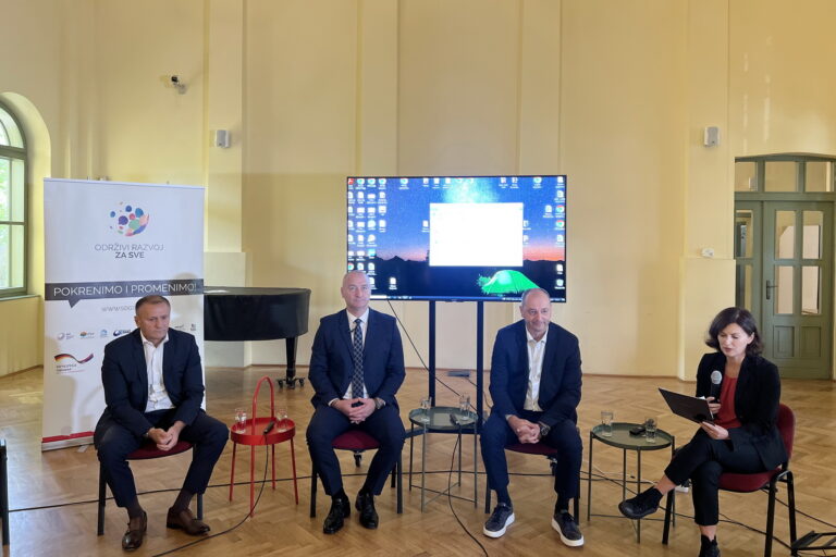 Ћурчић и Иванишевић на конференцији о економском оснаживању жена