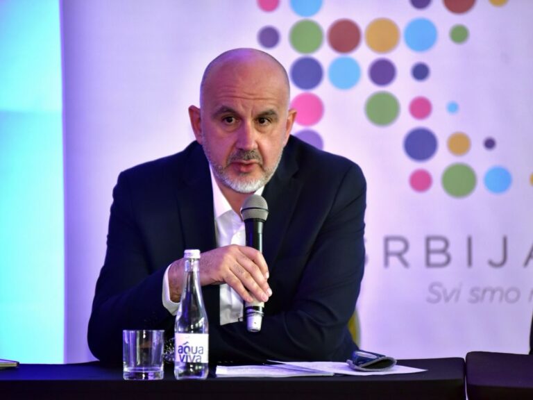 Гарић свечано отворио 29. Радио дане