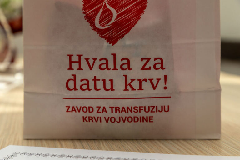 Награђени вишеструки даваоци крви