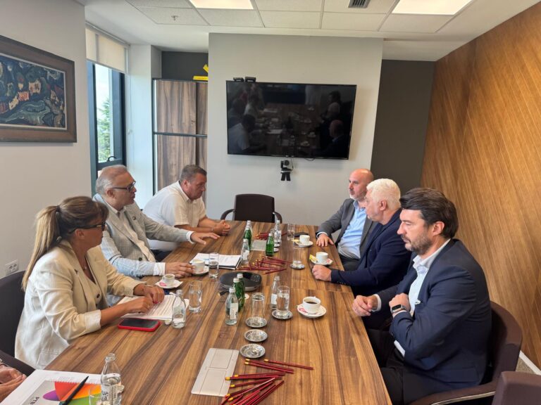 Министар Братина у радној посети РТВ-у, пуна подршка развоју јавног сервиса Војводине