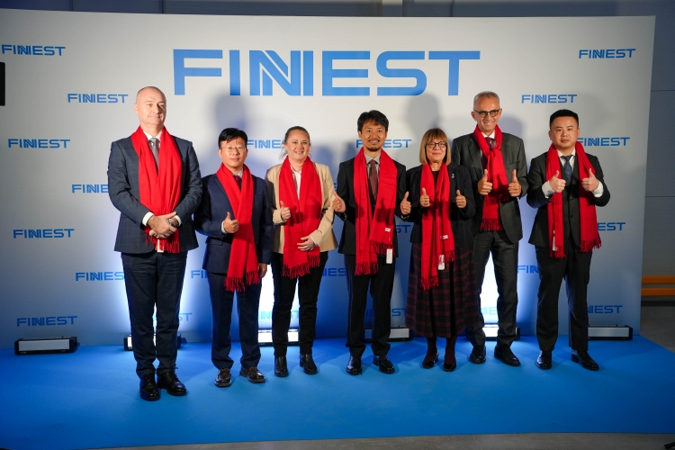 У Апатину отворена фабрика „Фајнстампинг“ вредна 50 милиона евра