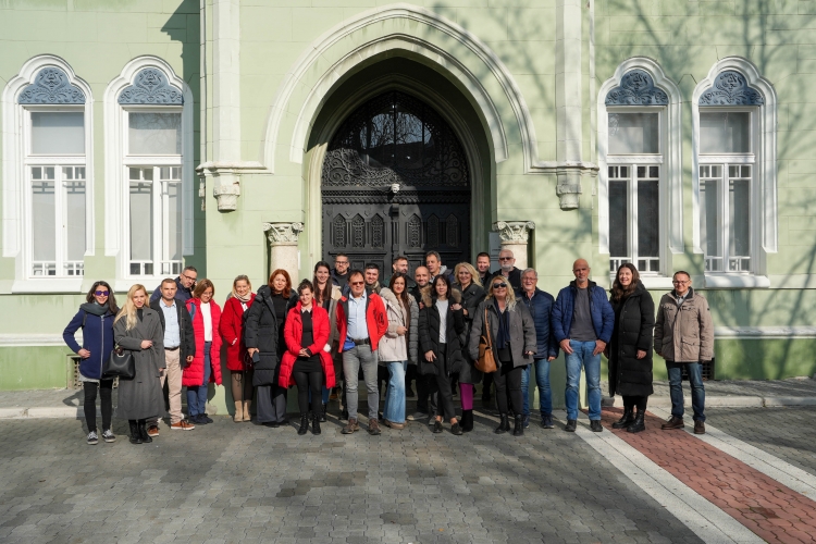 АПАТИН ДОМАЋИН ПРВОГ ДАНА ПЕТОГ САСТАНКА IBC ПРОЈЕКТА: НАСТАВАК АКТИВНОСТИ СУТРА, ЗАВРШНИ ДЕО У СОМБОРУ