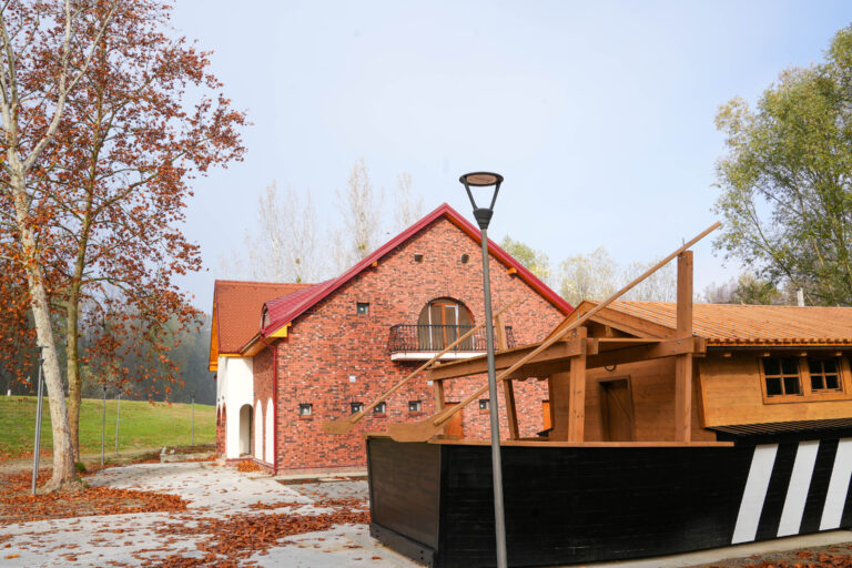 БУДУЋИ ВИЗИТОРСКИ ЦЕНТАР „ХАРЧАШ“ – ЈЕДАН ОД НАЈЗНАЧАЈНИЈИХ ТУРИСТИЧКИХ ПРОЈЕКАТА ОПШТИНЕ АПАТИН