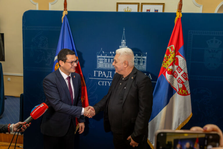 Министар информисања боравио у Кикинди