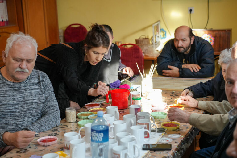 Покренут међугeнерацијски волонтерски програм