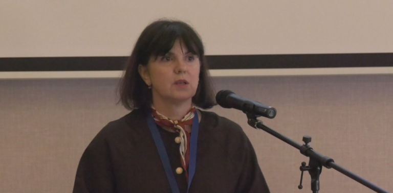 СТРУЧНИ СКУП ПЕТО-ТРИ 1941. КРАГУЈЕВАЦ: Вештачка интелигенција и новинарски портали – нови хоризонти или ризици за професију?