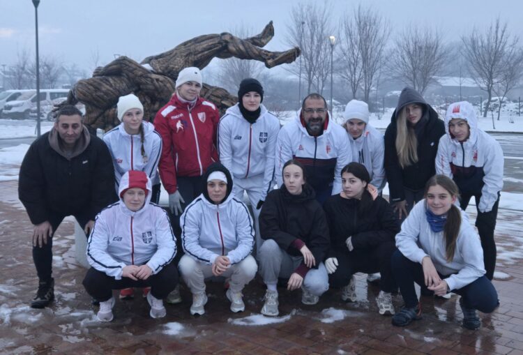 Женска рвачка репрезентација Србије на припремама за ЕП