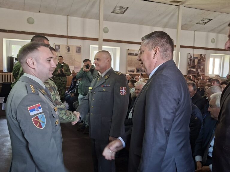 Свечаност у Зрењанину поводом Дана Војске Србије