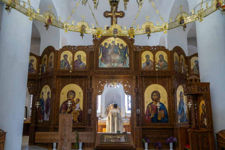 Свечано обележен Васкрс у Кикинди уз велики број верника и празничну атмосферу