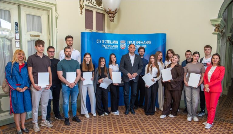 Више од 260 стипендија за ученике и студенте у Зрењанину