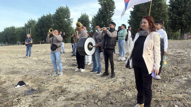 Прослава Ђурђевдана у ромском насељу Јалије у Сремској Митровици: Гост покрајинска посланица и чланица Националног савета Рома Јелена Јовановић