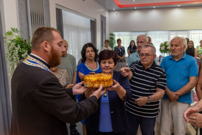 Удружење жена „Нови Козарци” обележило 50 година рада и Петровдан