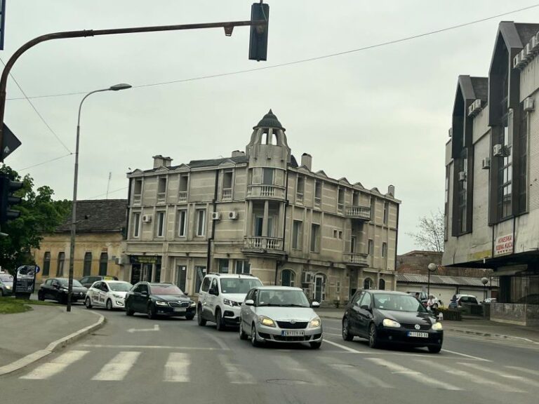 Све више прекршаја возача електричних тротинета и бицикала, најављене појачане контроле